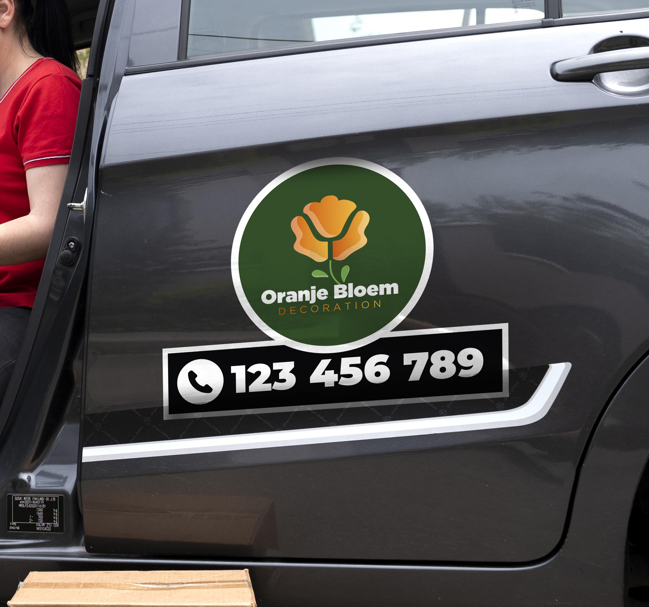 Gepersonaliseerd logo en telefoonnummer autosticker