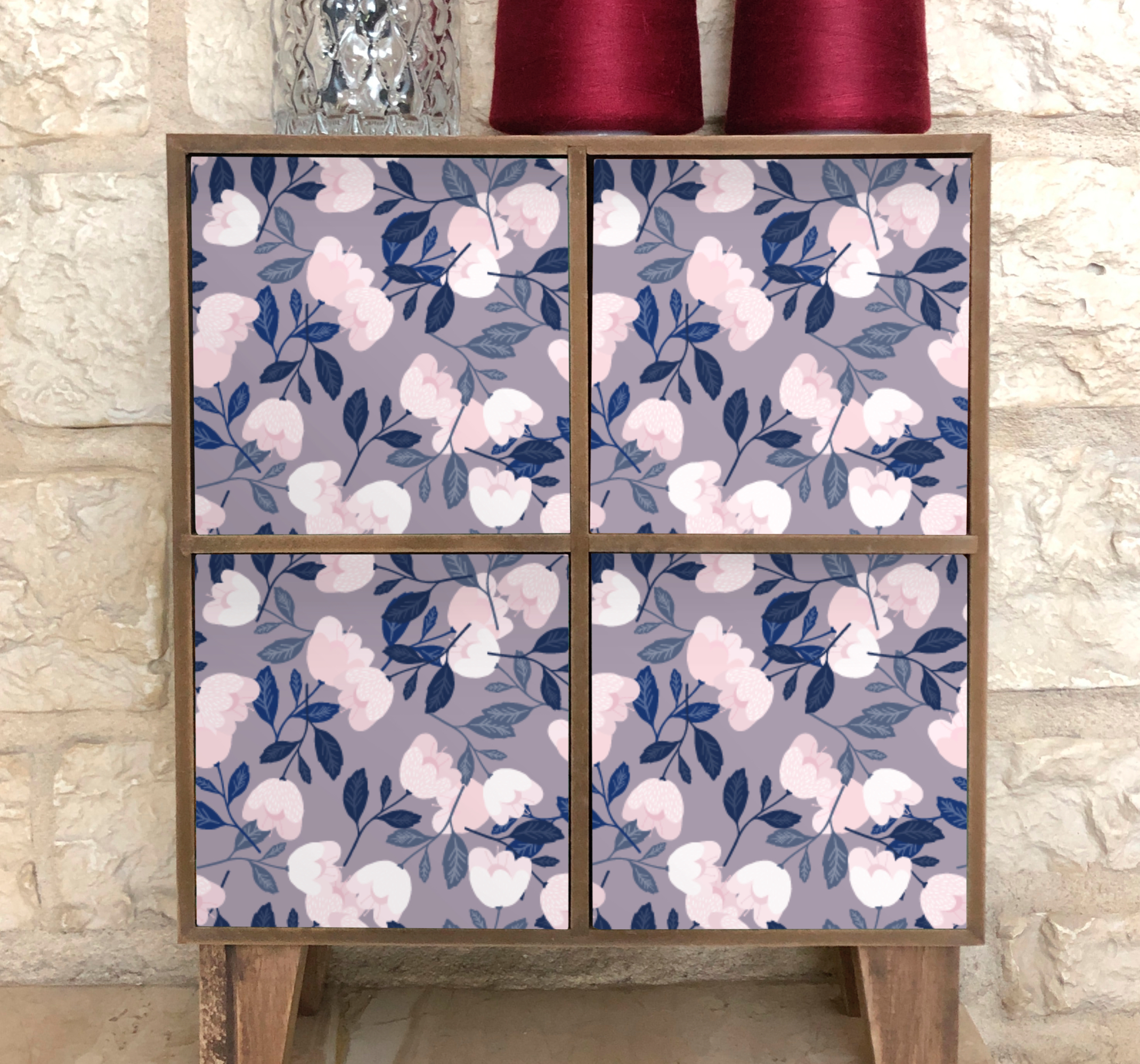 Stickers voor op meubels Pastelkleurige handgeschilderde bloemen