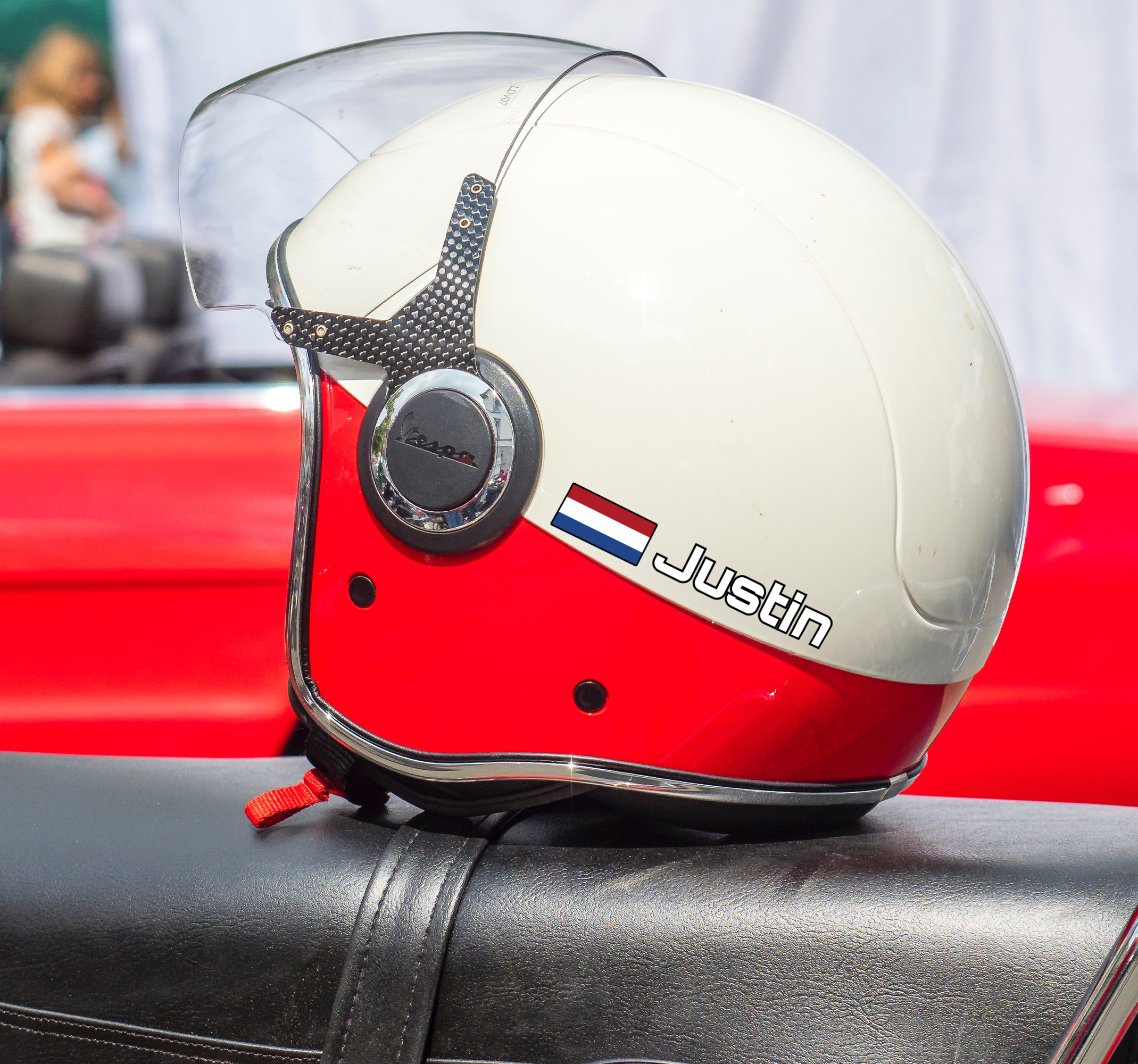 Helm stickers gepersonaliseerd met naam en vlag