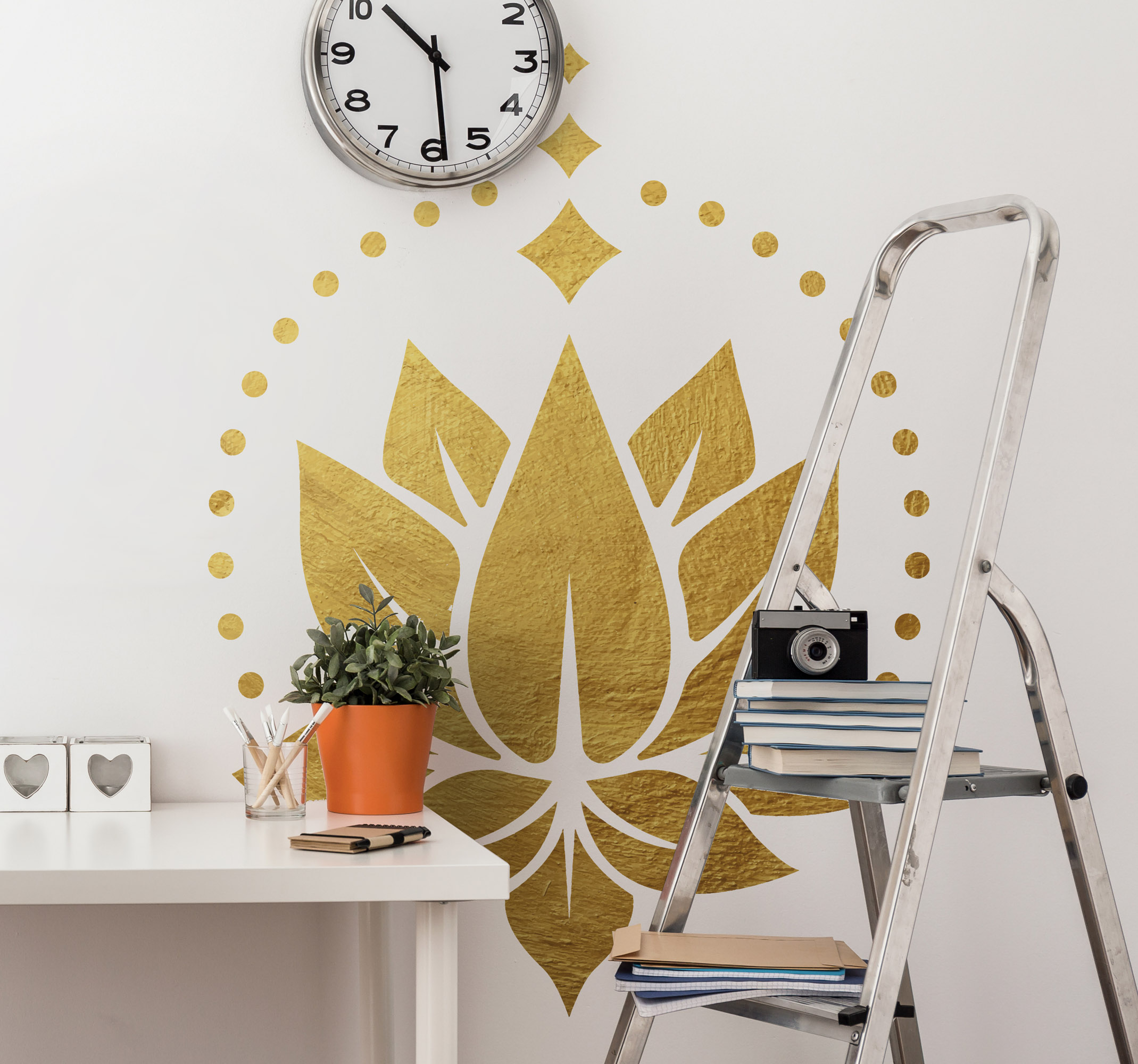 Muursticker woonkamer bloemen gouden lotus