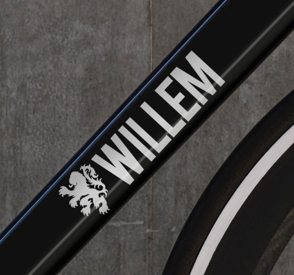 Vlag en naam in zilver Fiets naamsticker