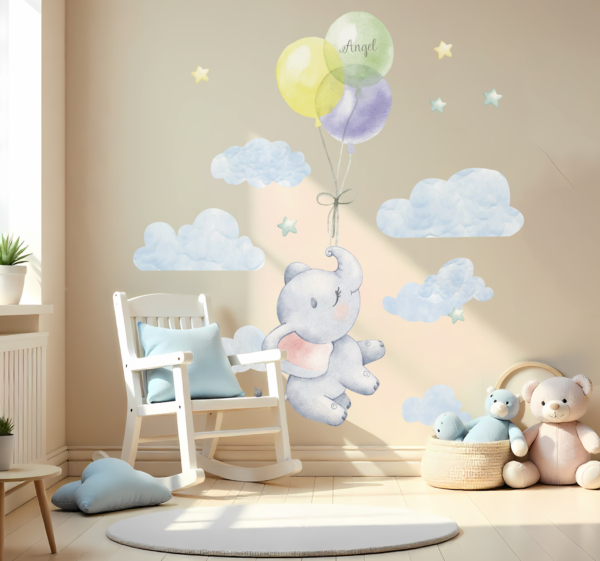 Olifant met ballon en naam muursticker kinderkamer
